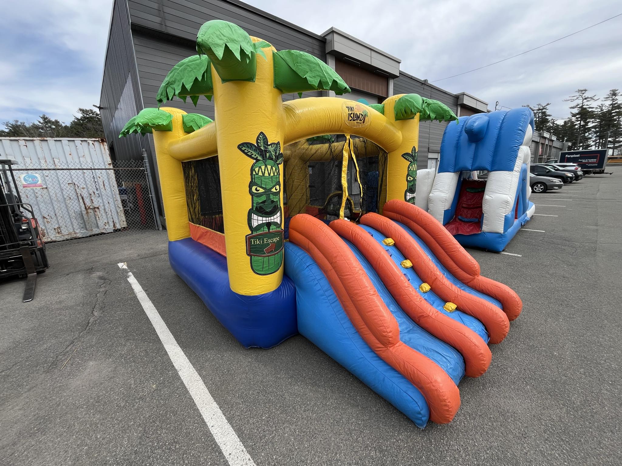 Tiki Island